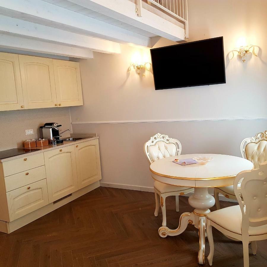 Ca' Vittoria Boutique House Apartsuite Chioggia Eksteriør bilde
