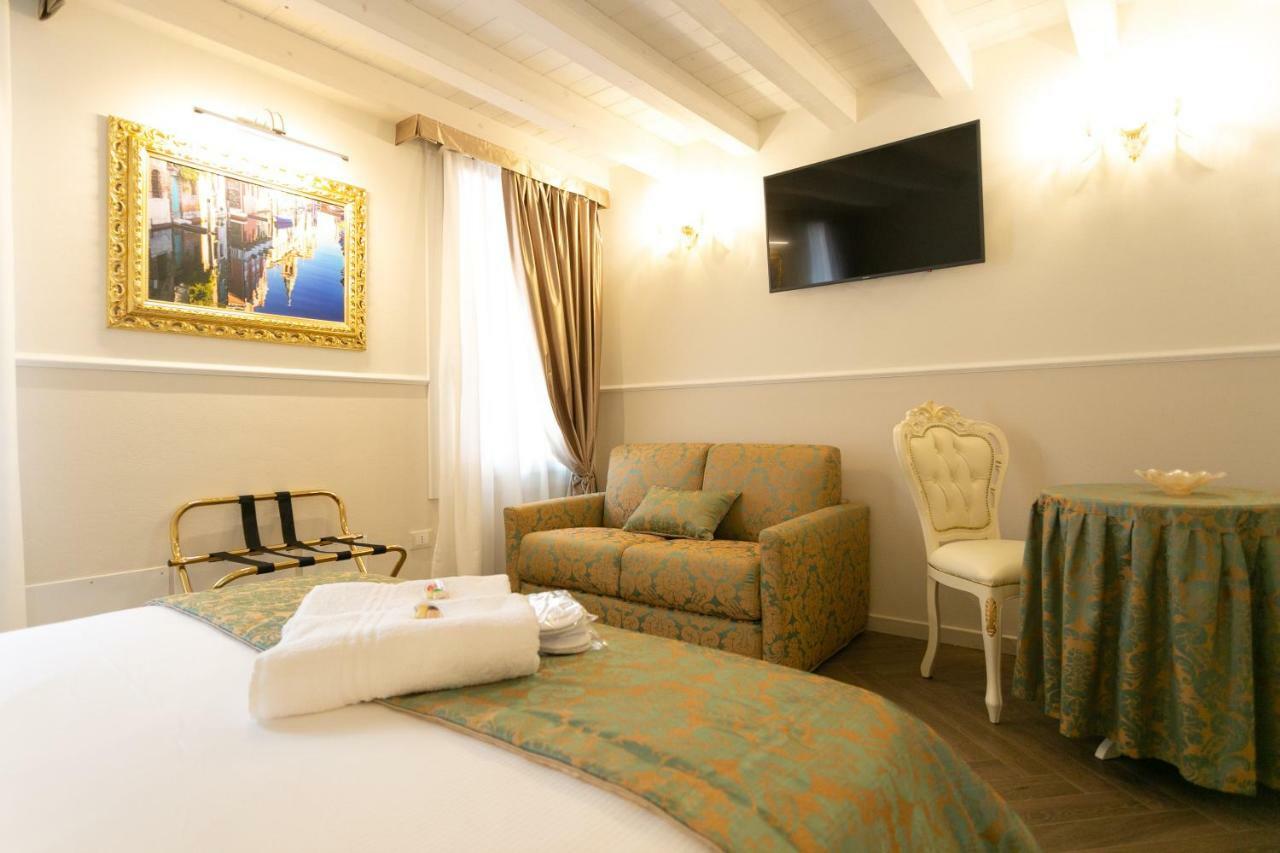 Ca' Vittoria Boutique House Apartsuite Chioggia Eksteriør bilde